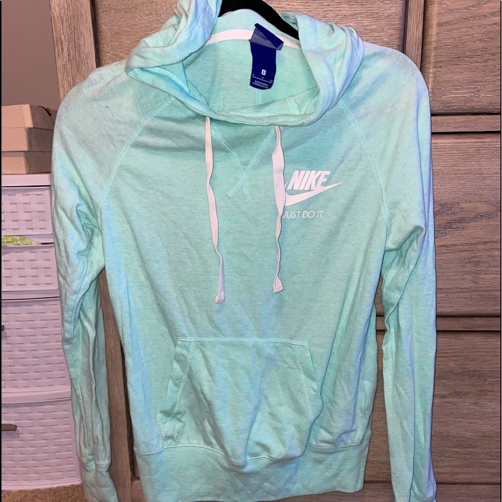 nike hoodie